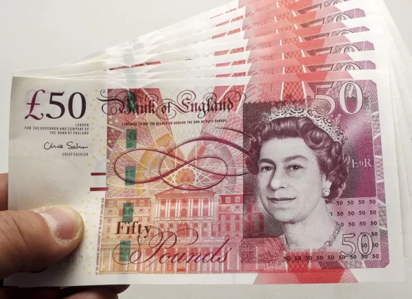 10 x £50 notes